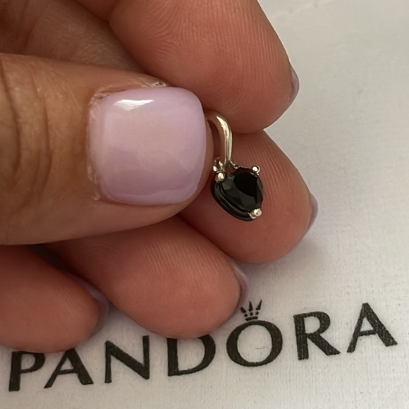Pandora ME Black Chakra Heart Mini Dangle Charm - Picture 7 of 7